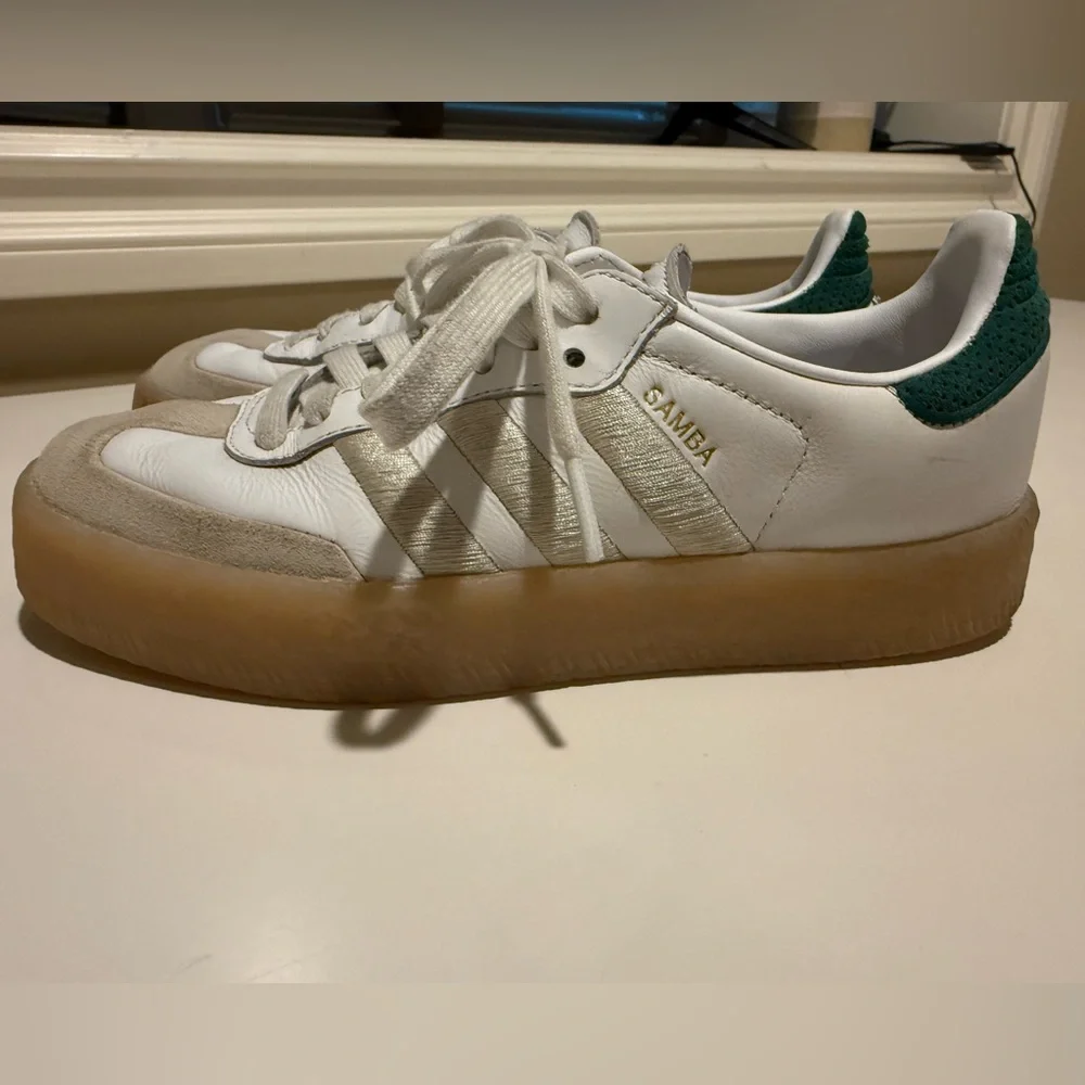 Adidas White and Green Samba Sambae Size 6 Women - Picture 9 of 9